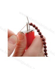 Utensile per annodare fili