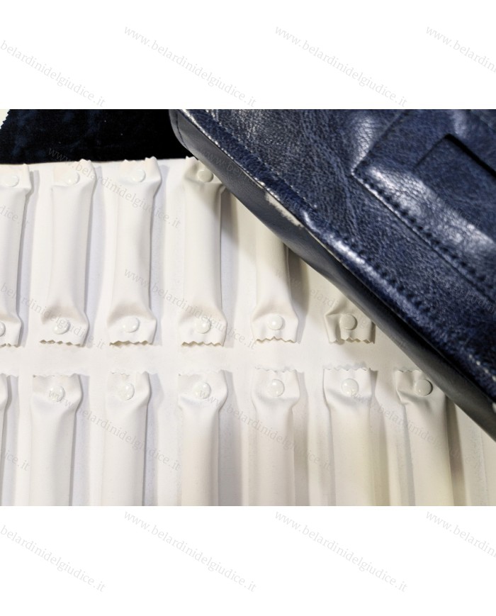 Rotolo blu interno bianco con 16 rulli per anelli