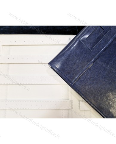 Rotolo blu interno bianco con strisce forate per orecchini