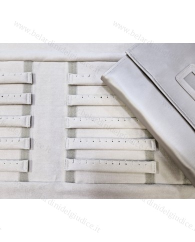 Rotolo champagne interno avorio con strisce forate per orecchini