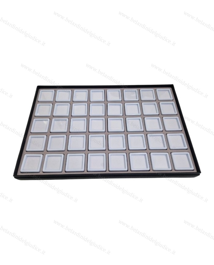 Vassoio con 40 scatolini bianchi per pietre 3x3 cm